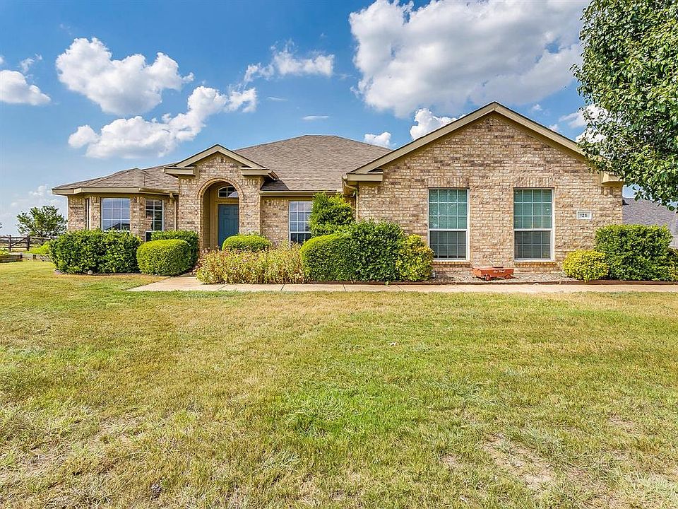 1st image of 125 Pepperbush Ln