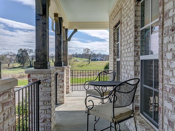 2nd image of 1601 Carson Meadows Ln