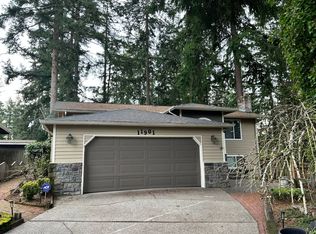 11901 SE 91st St, Newcastle, WA 98056