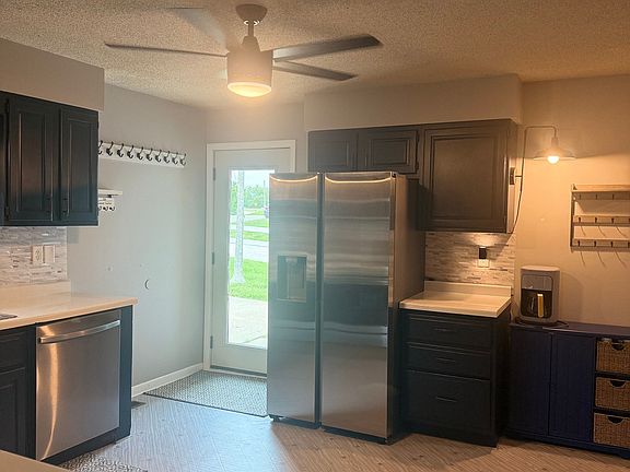 3rd image of 404 Constantz Dr
