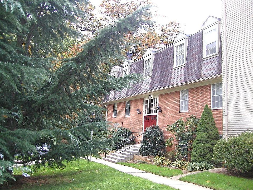 1st image of 872 College Pkwy #20