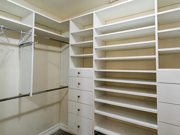 655 S Riverside Dr #1502 — Photo 17