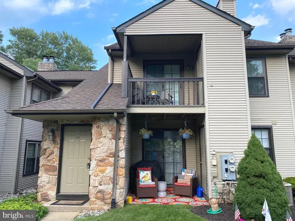 104 Basswood Ct, Warrington, PA 18976