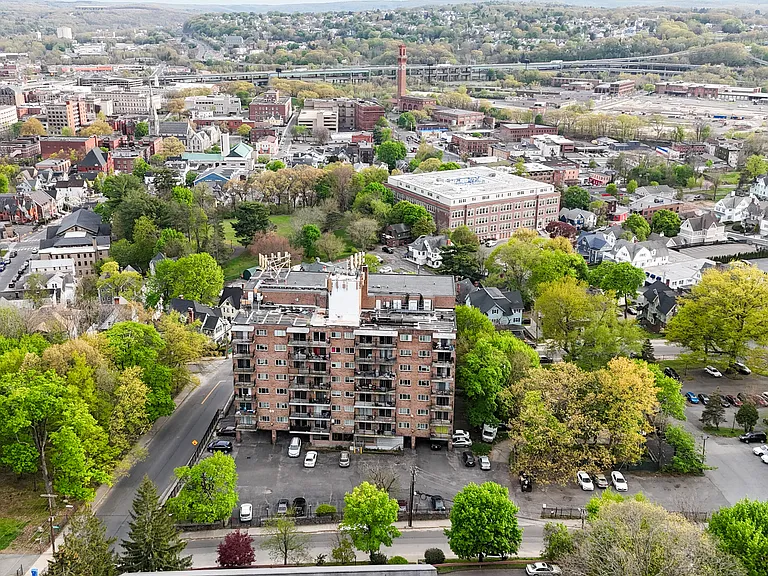 120PHC Hillside Ave #Penthouse C1 — Photo 8