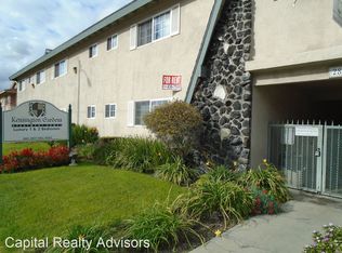 2845 W Ball Rd APT 5, Anaheim, CA 92804