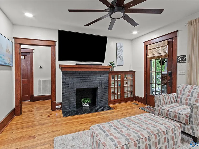 603 Prospect Dr SE — Photo 6