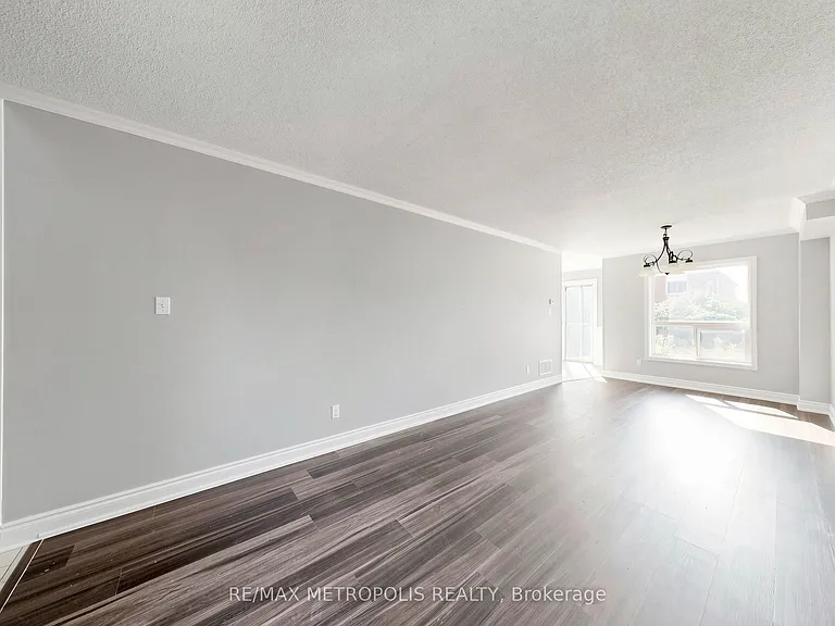 118 Jordan Dr — Photo 11