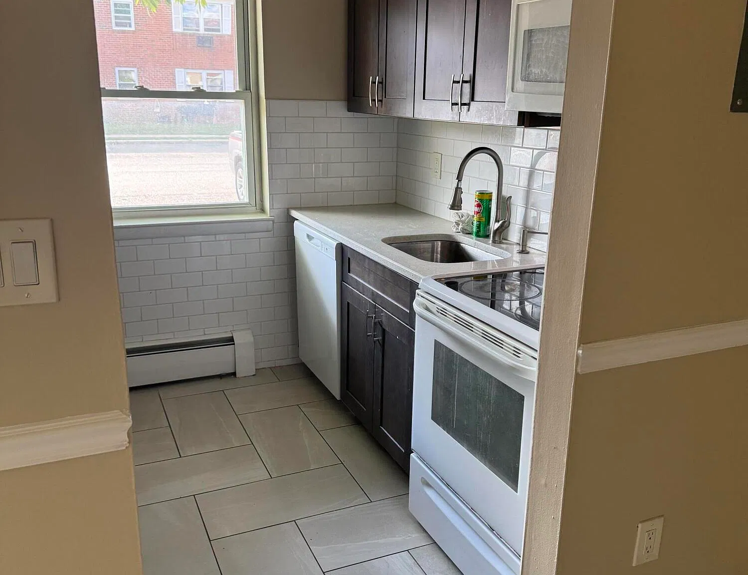 289 Main St — Photo 2