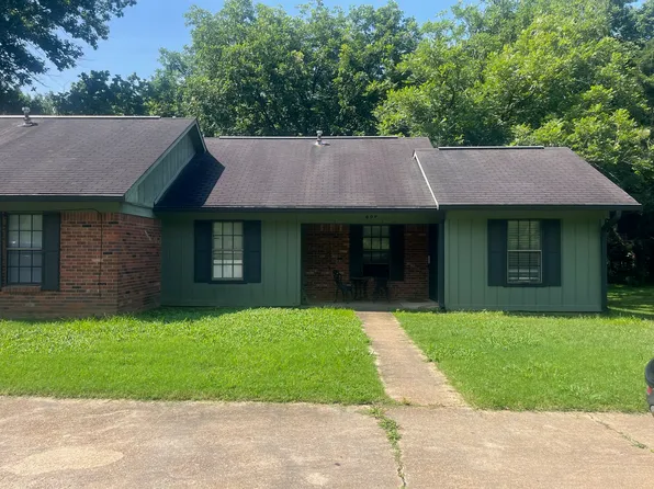 604 W Garrard Rd #B, Starkville, MS 39759