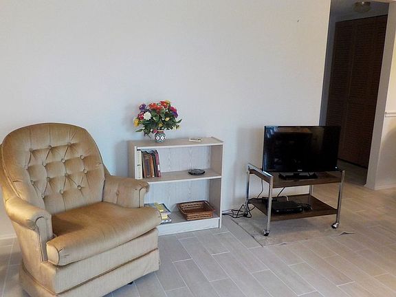 2nd image of 701 Barcelona Ave APT 205