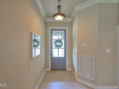 3 bed, 1660 sqft, $2,000 — Photo 4