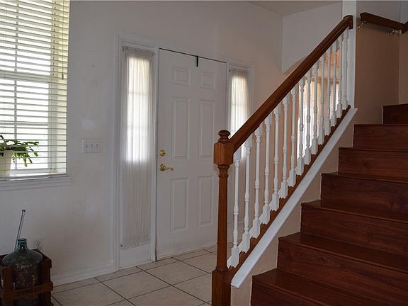 4th image of 101 Sanford Ave