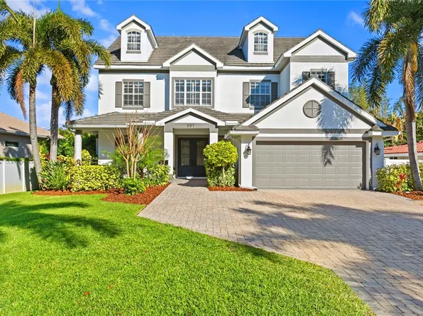 301 Toledo Way NE, Saint Petersburg, FL 33704