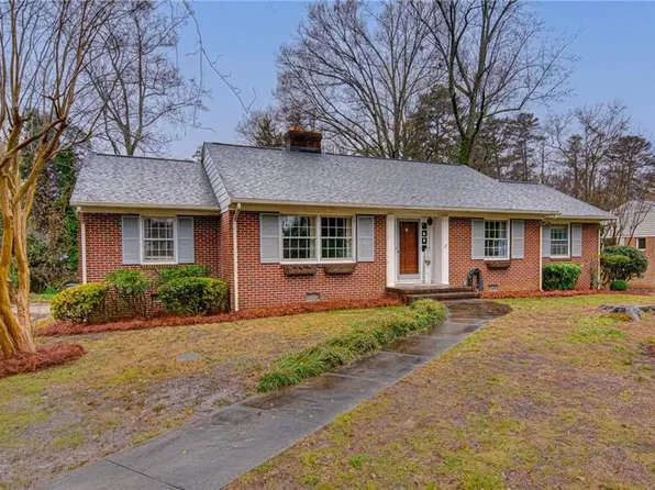 4111 W Friendly Ave, Greensboro, NC 27410