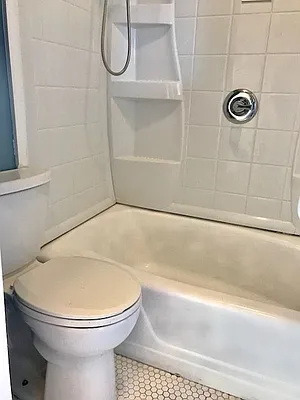 Rented by Windsor Homes Realty Corp | media 28