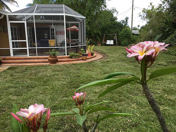 2nd image of 1710 Mango Cir