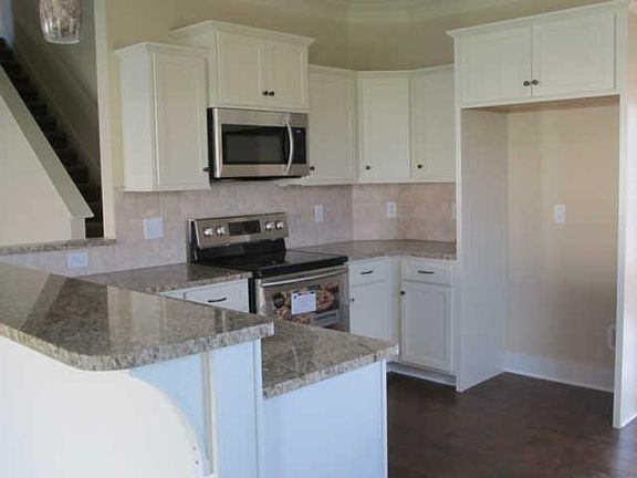 3rd image of 1252 Hensfield Lot 237