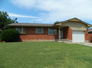 512 NW 58th St, Lawton, OK 73505