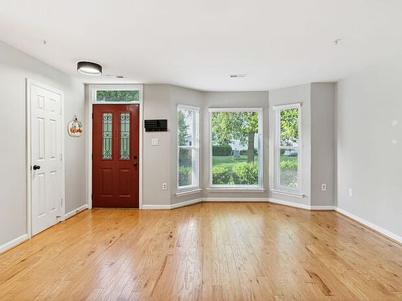 2nd image of 22037 Saint Johns Cir