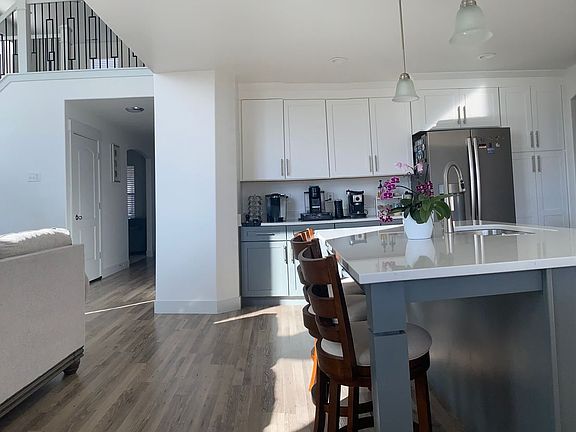 4th image of 68 N Midland Dr