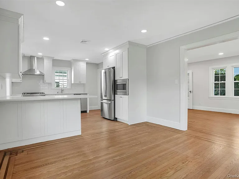 92 Hillside Ave — Photo 9