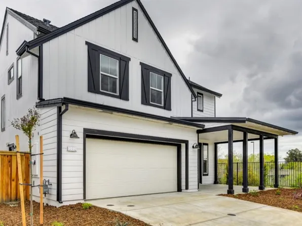 924 Farmhouse Way, Folsom, CA 95630
