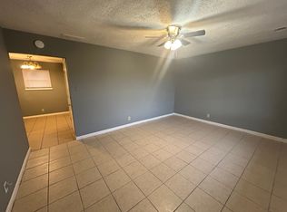 3752 Red River Dr, Lexington, KY 40517