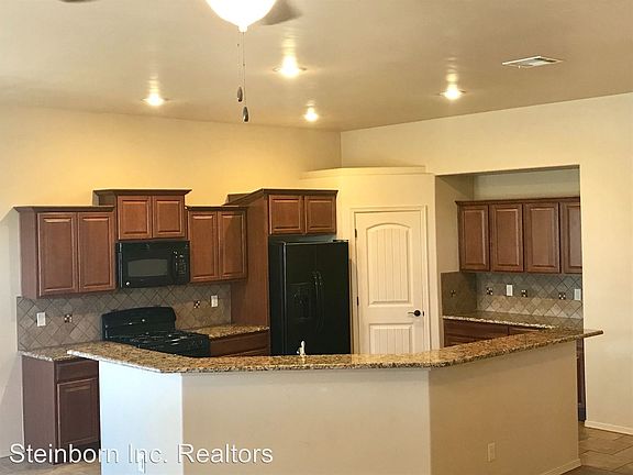 2nd image of 4067 Bella Sierra Ct