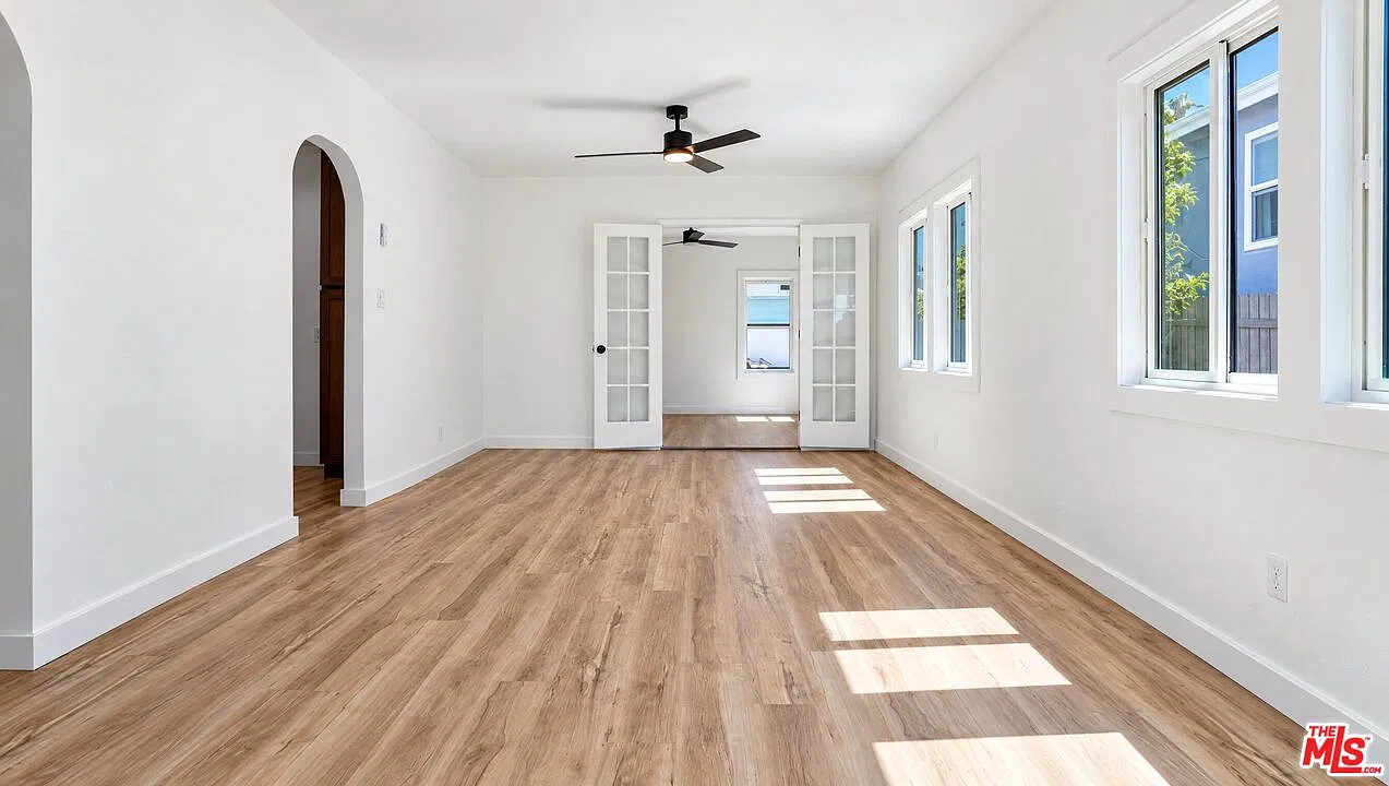 2 bed, 1.0 bath, $3,150 — Photo 4