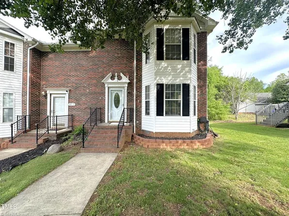 208 Mallard Creek Dr, Graham, NC 27253