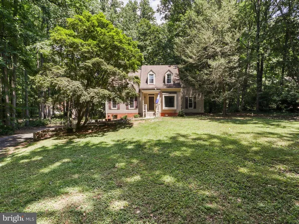 4444 Lakewood Dr, Warrenton, VA 20187