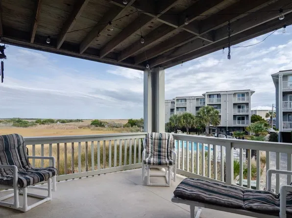 1801 Canal Dr, Carolina Beach, NC