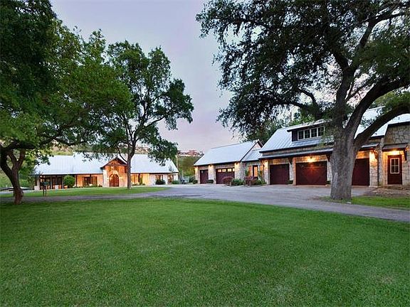 2nd image of 13815 Pecan Dr Unit 1