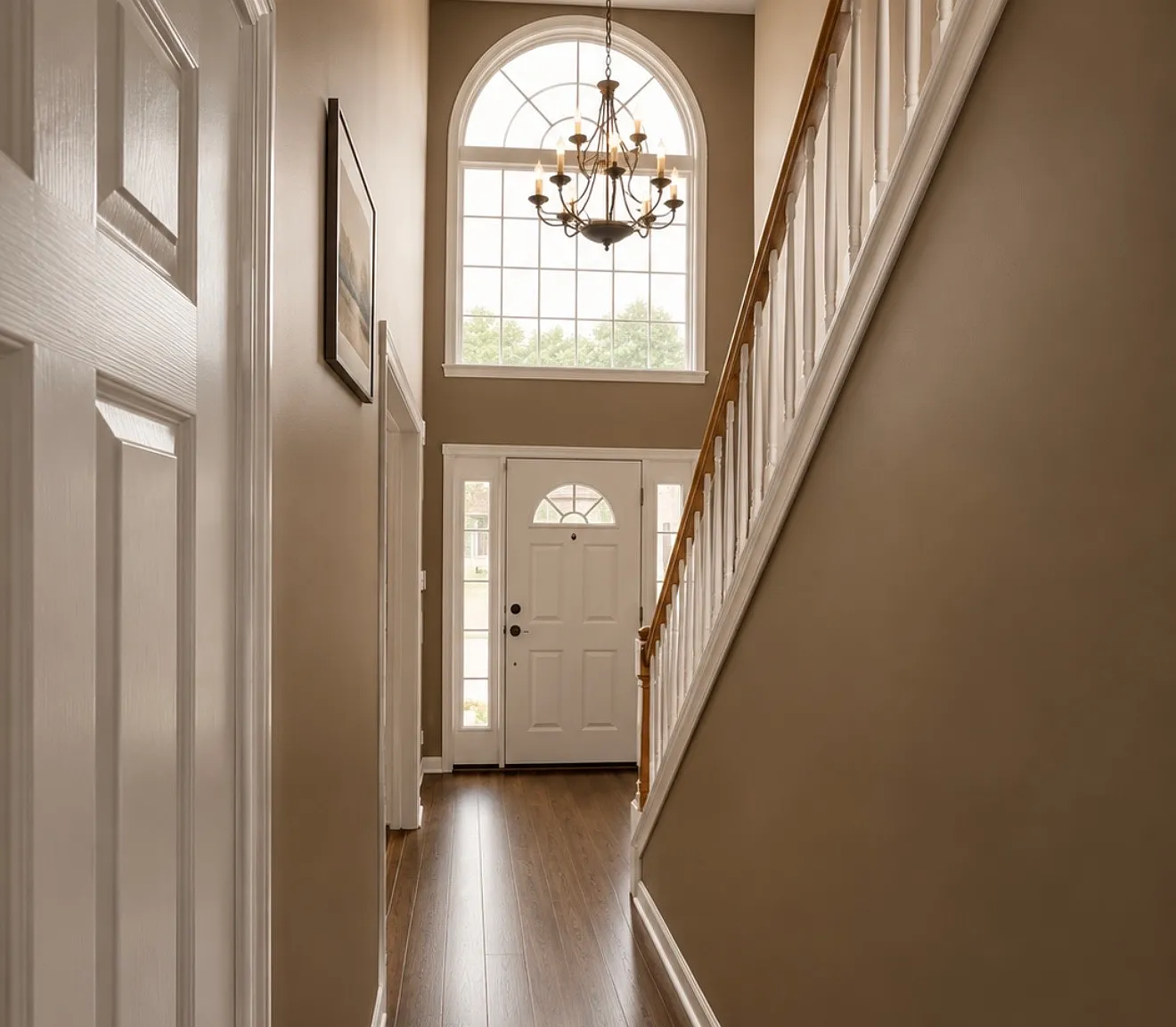 5 bed, 3928 sqft, $3,900 — Photo 2