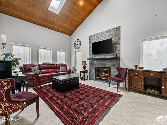5th image of 2741 Kempton Hills Dr