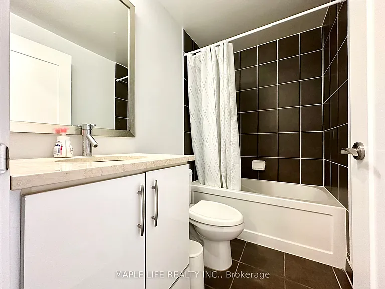825 Church St #702 — Photo 7