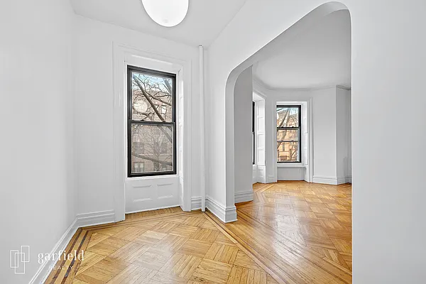 Rented by Garfield Realty  | media 12