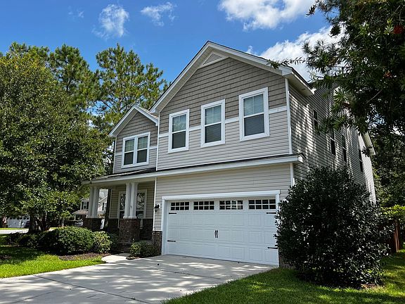 2nd image of 111 Salt Grass Cir