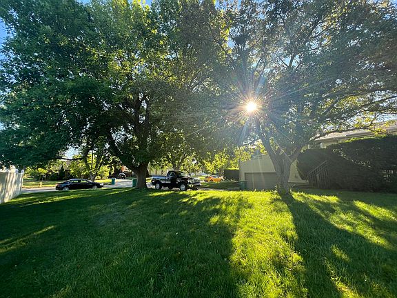 4th image of 9508 Southwood Dr