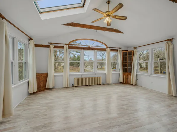 24 N Main St #1, East Hampton, CT 06424