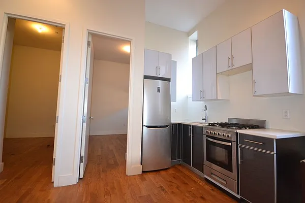 Rented by Bold New York | media 22