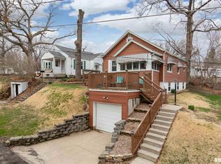 3205 11th Ave #C, Moline, IL 61265