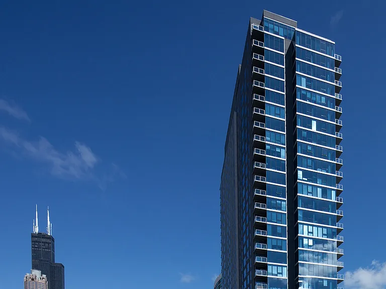 1000 South Clark — Photo 24