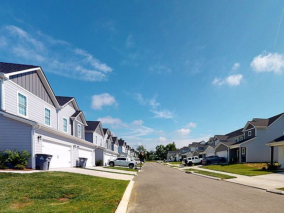 2nd image of 2011 Miramar Cir #61