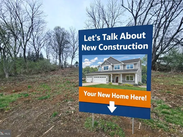 2317 Washington Ave, West Lawn, PA 19609