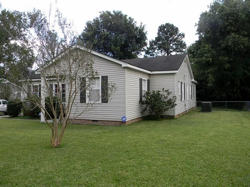 2015000759