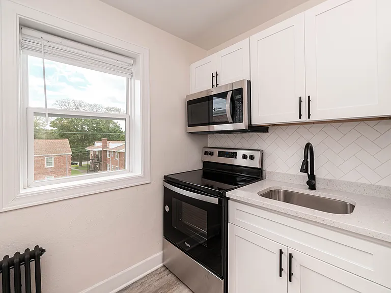 Sherwood Flats — Photo 15