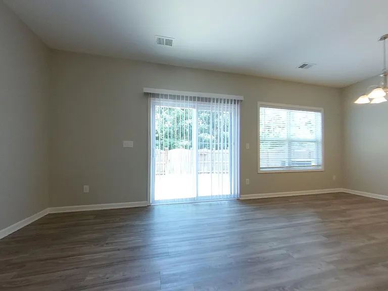 821 Dawsons Park Way — Photo 2