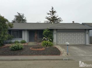 1531 Galaxy Ct, Rohnert Park, CA 94928