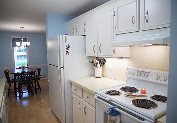 2nd image of 220 Bedford St APT 5C